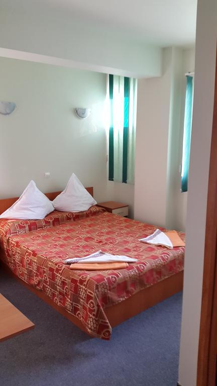 Motel Complex Europa L.G Ploieşti Habitación foto